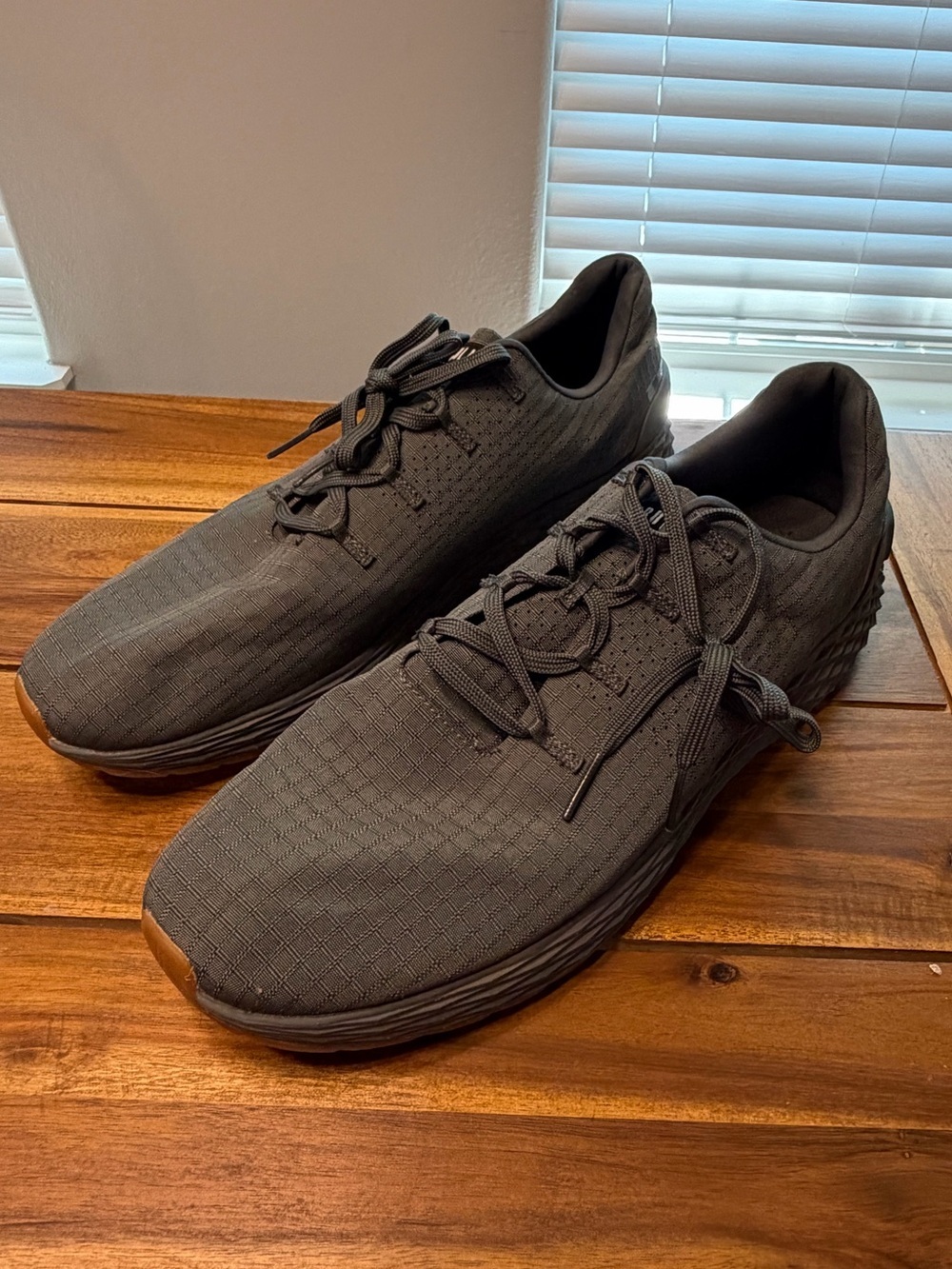 Nobull Gum Sole Ripstop Runner Sneaker in Gray Size 16 - NWOT - Picture 3 of 10